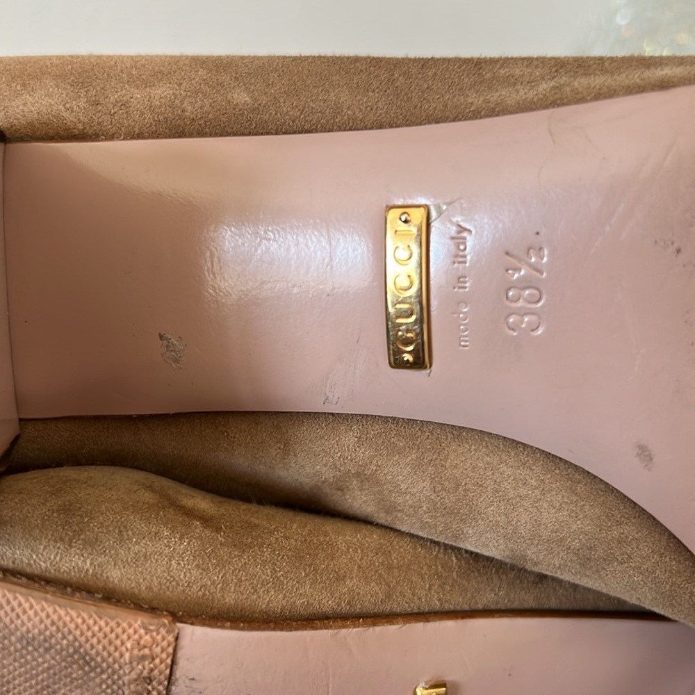 Gucci Suede Dahlia Bamboo Heels - Picture 2 of 14